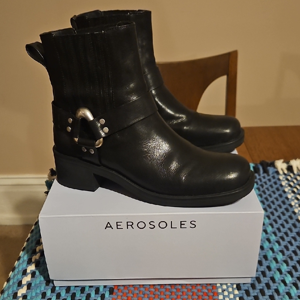 AEROSOLES Black Combat Boots